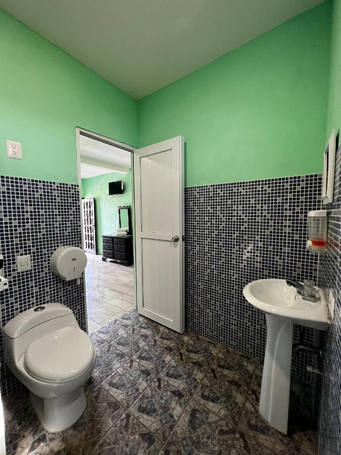 Hotel Pazifico En Monterrico Ngoại thất bức ảnh