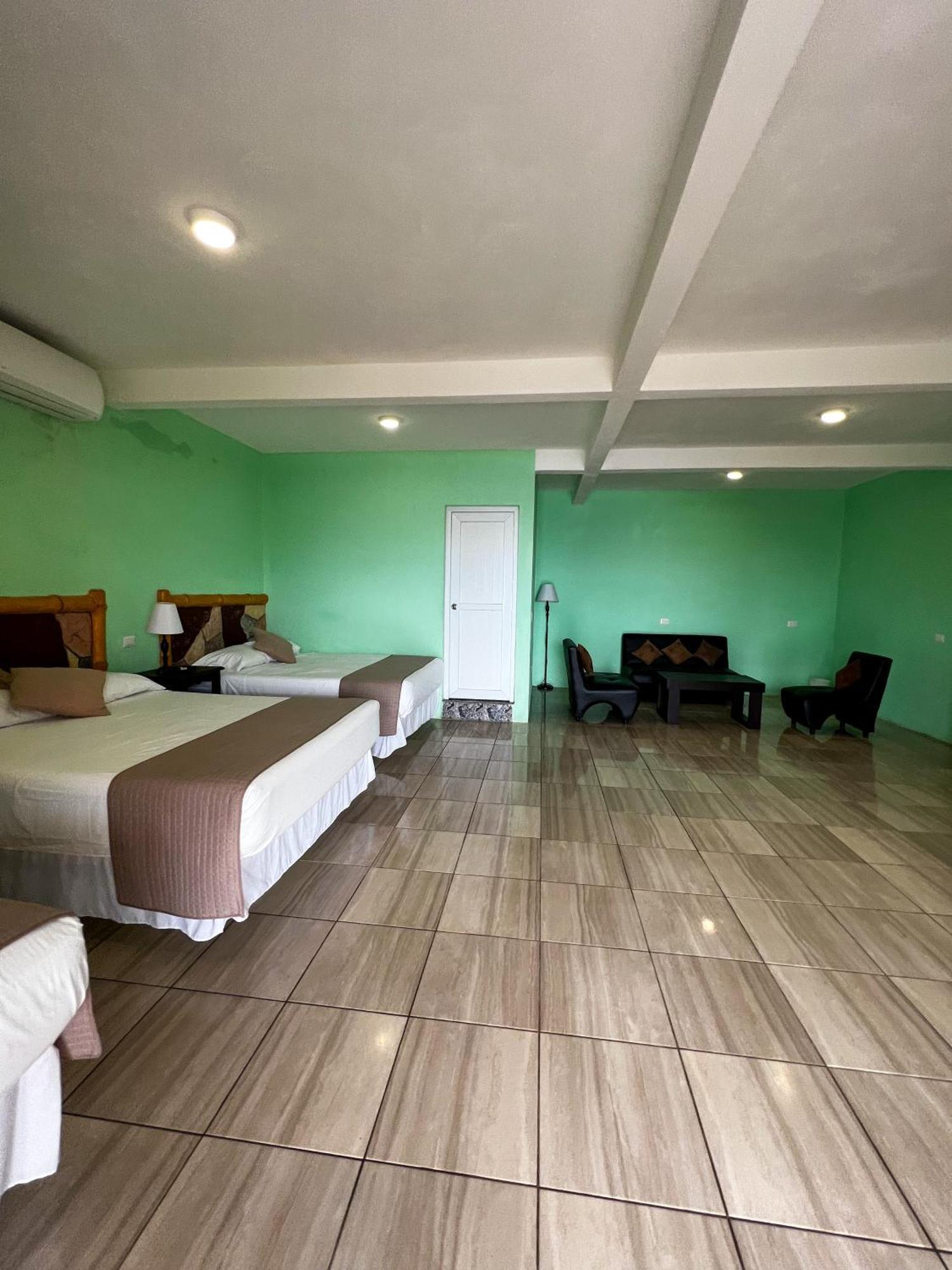Hotel Pazifico En Monterrico Ngoại thất bức ảnh